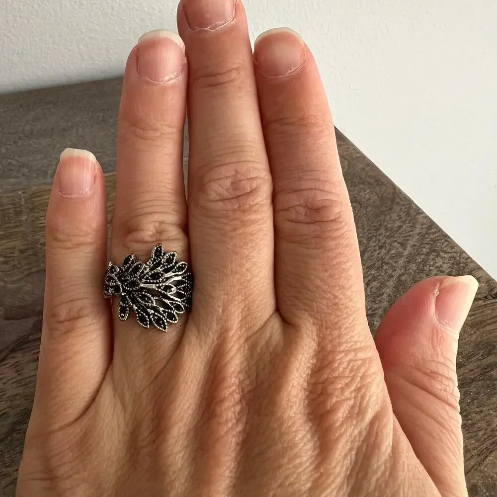 unknown black jewel